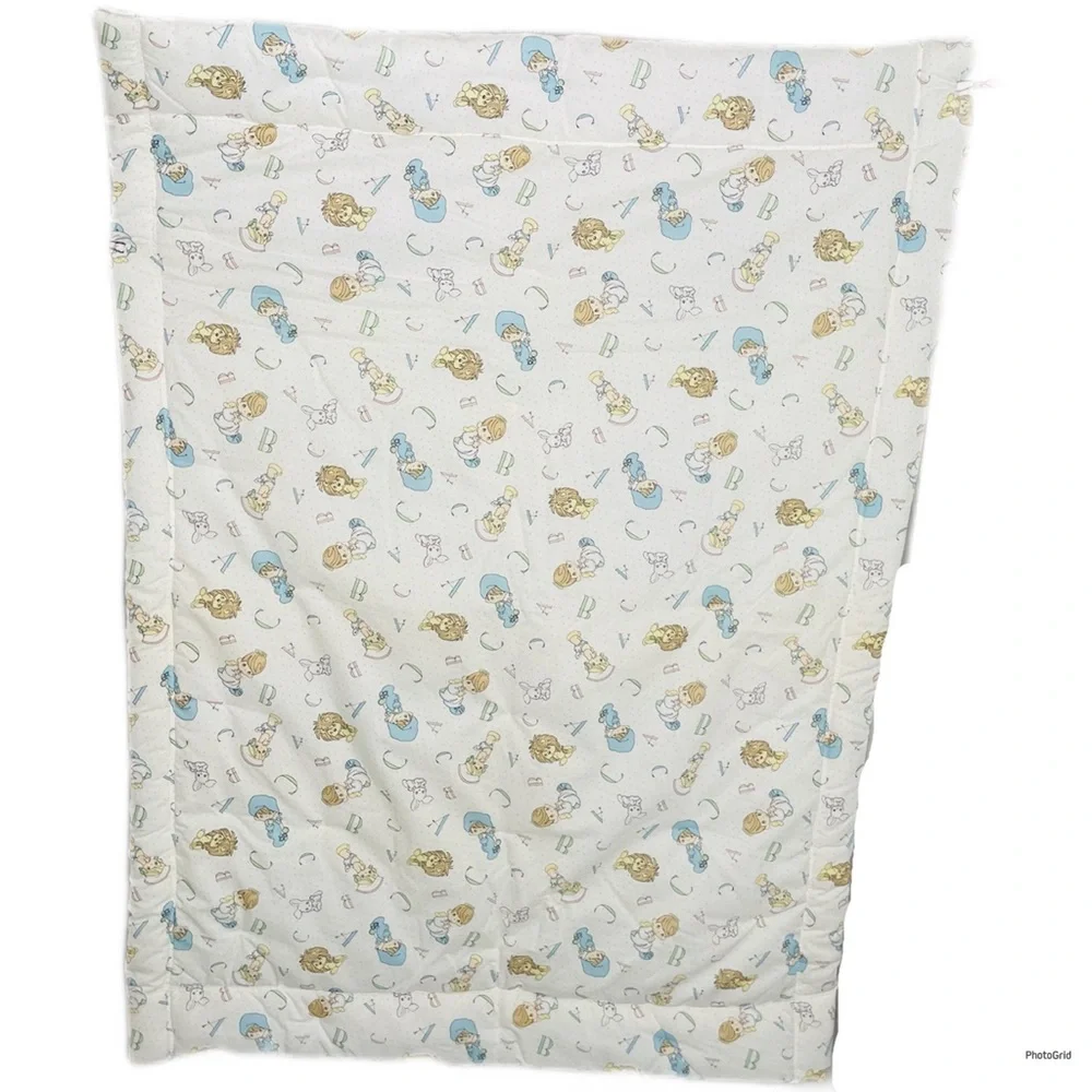 Vintage hand embroidered baby quilt with birds and animals precious moments - Picture 2 of 12